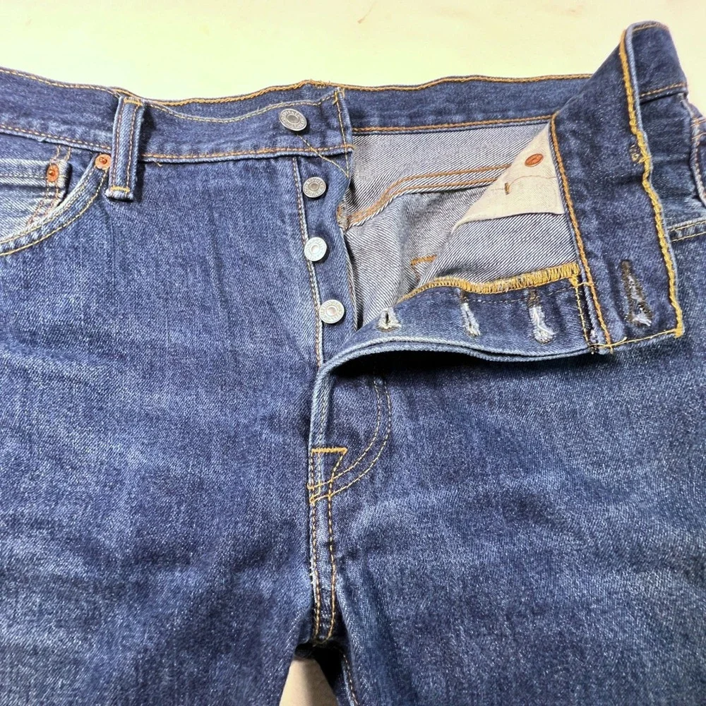 Levis 501 Original Fit Jeans Mens 36x32 Blue Straight Leg Button Fly Denim Work